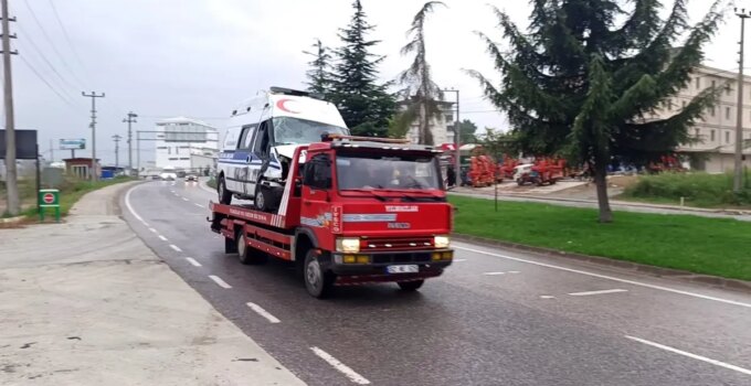 Ordu’da Ambulans Kazası: 4 Kişi Yaralandı