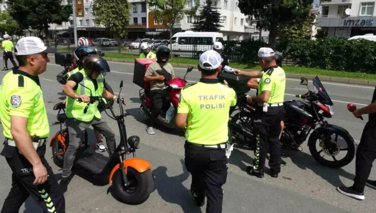 Ordu’da Motosiklet Denetimleri ve Bilgilendirme Faaliyetleri Devam Ediyor