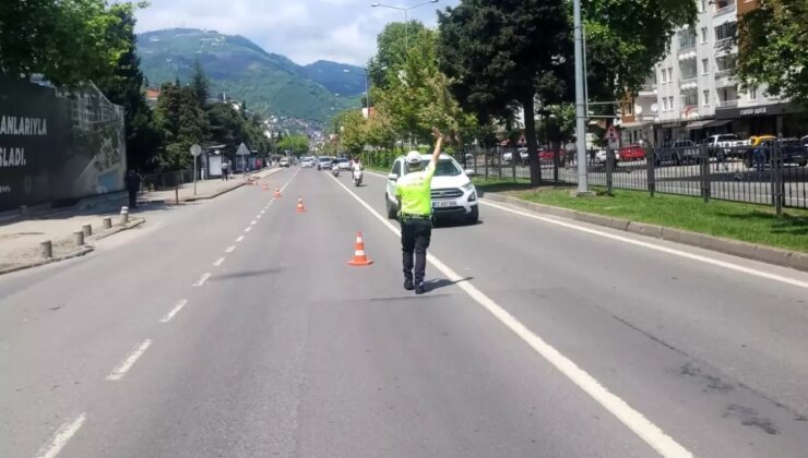 Ordu’da yapılan trafik denetimlerinde 12 bin 970 araç kontrol edildi